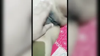 Married Bhabhi Stripping Naked Showing Everything On Live Cam