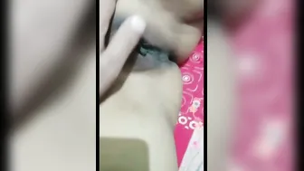 Married Bhabhi Stripping Naked Showing Everything On Live Cam