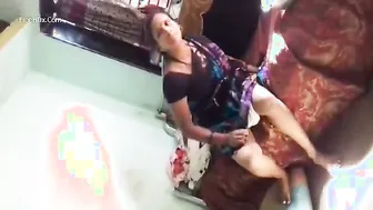 Maid Bhabhi Secretly Flashing Pussy To Owner Son While Mom Away