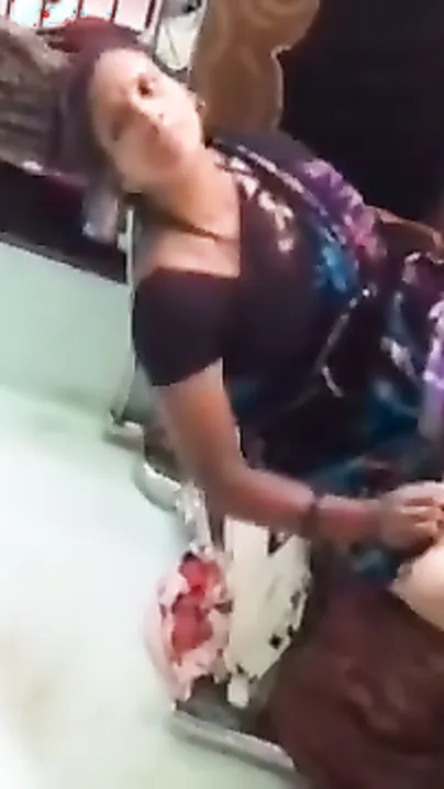 Maid Bhabhi Secretly Flashing Pussy To Owner Son While Mom Away