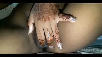 She Fingers Herself With Freshly Done Mehendi On Her Hands