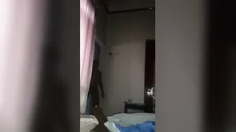 Mature Aunty Getting Naked And Showing Her Body On Video Call