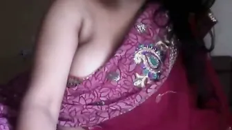 Busty Aunty Getting Nasty And Dirty Talking On Late Night Chat