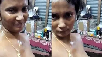 My Indian Gf Recording Her Naked Body To Send Over Whatsapp For Me