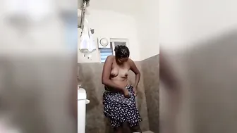 My Wife Getting Dressed After Hot Shower Caught On Cam