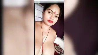 Married Woman Taking Nude Selfies Showing Tits Ass And Pussy