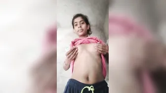 My GF Recording Herself Nude Sending Me Her Body Clips
