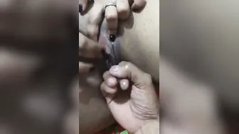 Fingering Wifes Dripping Wet Pussy While She Moans So Loudly