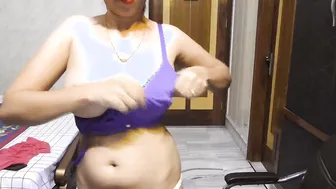 Curvy Babe Dancing And Stripping For Her Boyfriend At Home