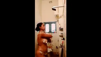 Married Bhabhi Secretly Filmed Taking Shower Caught On Camera