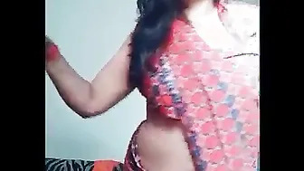 Married Bhabhi Teasing With Sexy Belly Dance Moving Her Curves