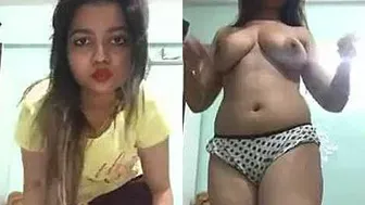 Desi Babe Exposing Her Busty Tits And Hairy Pussy For Camera