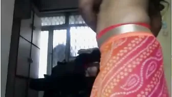 Punjabi Aunty Teasing Removing Her Saree Bra Panty Going Nude