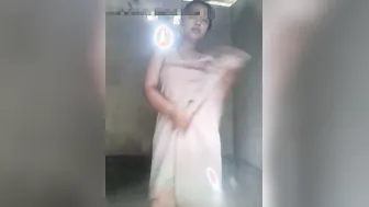 Desi GF Taking Nude Selfie Video For Her Boyfriend
