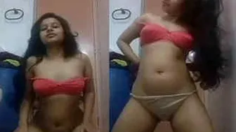 Desi GF Exposing Her Natural Tits And Wet Pussy At Home