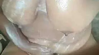 Desi Aunty Bathing Nude Caught On Mobile Camera Recording