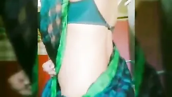 Indian Wife Removing Saree Revealing Her Huge Soft Tits