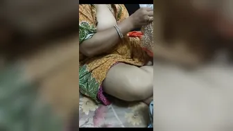 Desi Wife Exposing Her Natural Boobs For Husband Homemade Clip