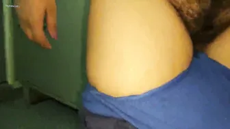 GF Moaning While Getting Hairy Pussy Rubbed And Fingered