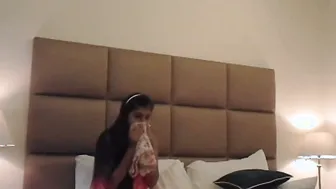 Delhi GF Getting Fucked In Hotel Room Hidden Camera