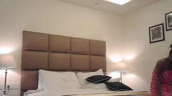 Delhi GF Getting Fucked In Hotel Room Hidden Camera
