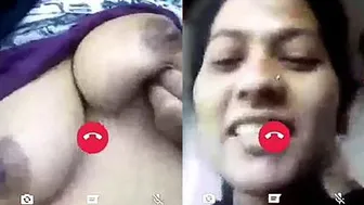Married Aunty Flashing Big Tits During Late Night Video Call