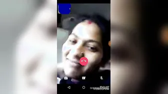 Married Aunty Flashing Big Tits During Late Night Video Call