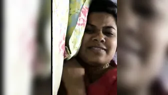 Bengali GF Teasing Her Boyfriend Showing Everything