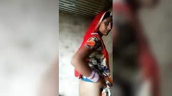 Rajasthani Married Woman Showing Boobs And Pussy To Lover
