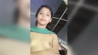 Petite Desi Babe Flashing Her Small Perky Tits On Camera