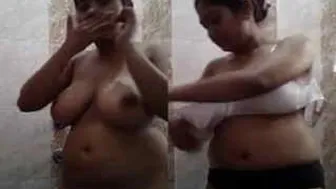 Busty Desi GF Bathing Naked Caught On Hidden Camera View