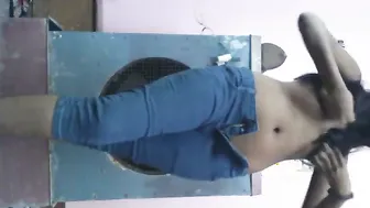 My GF Taking Nude Selfie Spreading Legs Showing Pussy