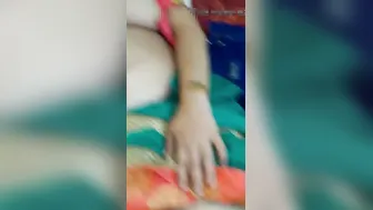 Horny Bhabhi Getting Her Tits Pressed Squeezing Her Nipples