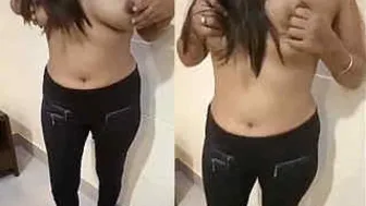 Sexy Babe Exposing Her Natural Boobs And Teasing On Camera