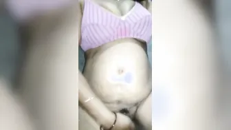 Mature Aunty Fingering Her Wet Pussy Fast And Moaning Loudly