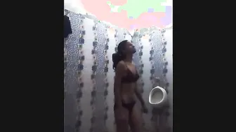 Naked GF Recording Herself Bathing For Her Man Solo