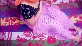 Horny Married Woman Exposing Her Tits And Pussy For Lovers