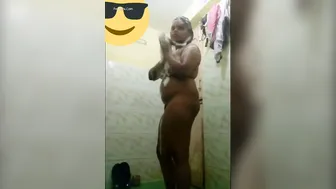 Telugu Slut Showing Off Her Naked Wet Body In The Shower Solo