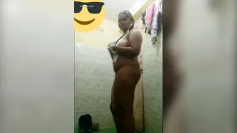 Telugu Slut Showing Off Her Naked Wet Body In The Shower Solo