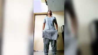 College GF Sending Nude Selfie From Hostel For My Eyes