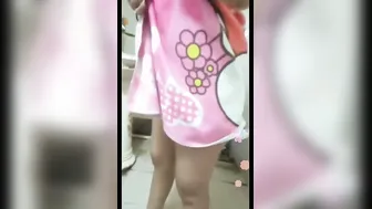 Indian Wife Bathing Naked Showing Everything Live On Webcam