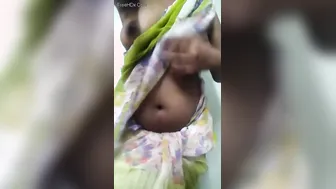 Indian GF Showing Her Tits And Pussy Wearing Her Saree