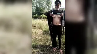 Indian GF Stripping Naked Showing Boobs And Pussy