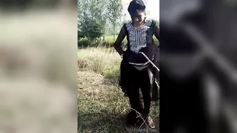 Indian GF Stripping Naked Showing Boobs And Pussy