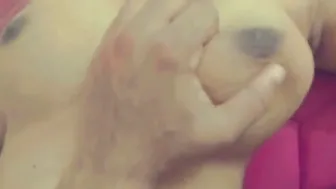 Indian Housewife Posing Naked Letting Hubby Film Her Body Parts