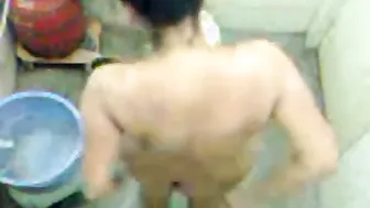 Aunty Bathing Naked Caught On Hidden Camera Soaping Her Curves