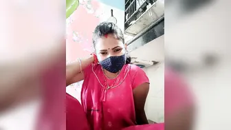 Curvy Indian Aunty Showing Off Body In Public Webcam Session