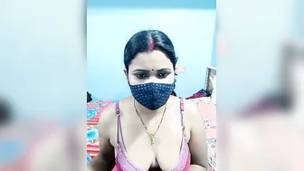 Morning Tease With Hot Indian Aunty Revealing Her Sexy Body