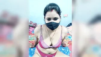 Hot Married Woman From Delhi Stripping And Teasing On Camera