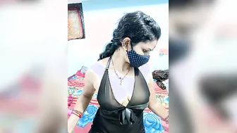 Morning Show With Sexy Indian Aunty Exposing Her Tight Body